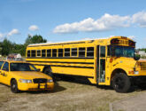 Schoolbus und New York Taxi Schoolbus und New York Taxi mieten