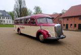 "Daimler Benz" Oldtimerbus Daimler von vorne, seitlich