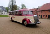 "Daimler Benz" Oldtimerbus Daimler von vorne, seitlich